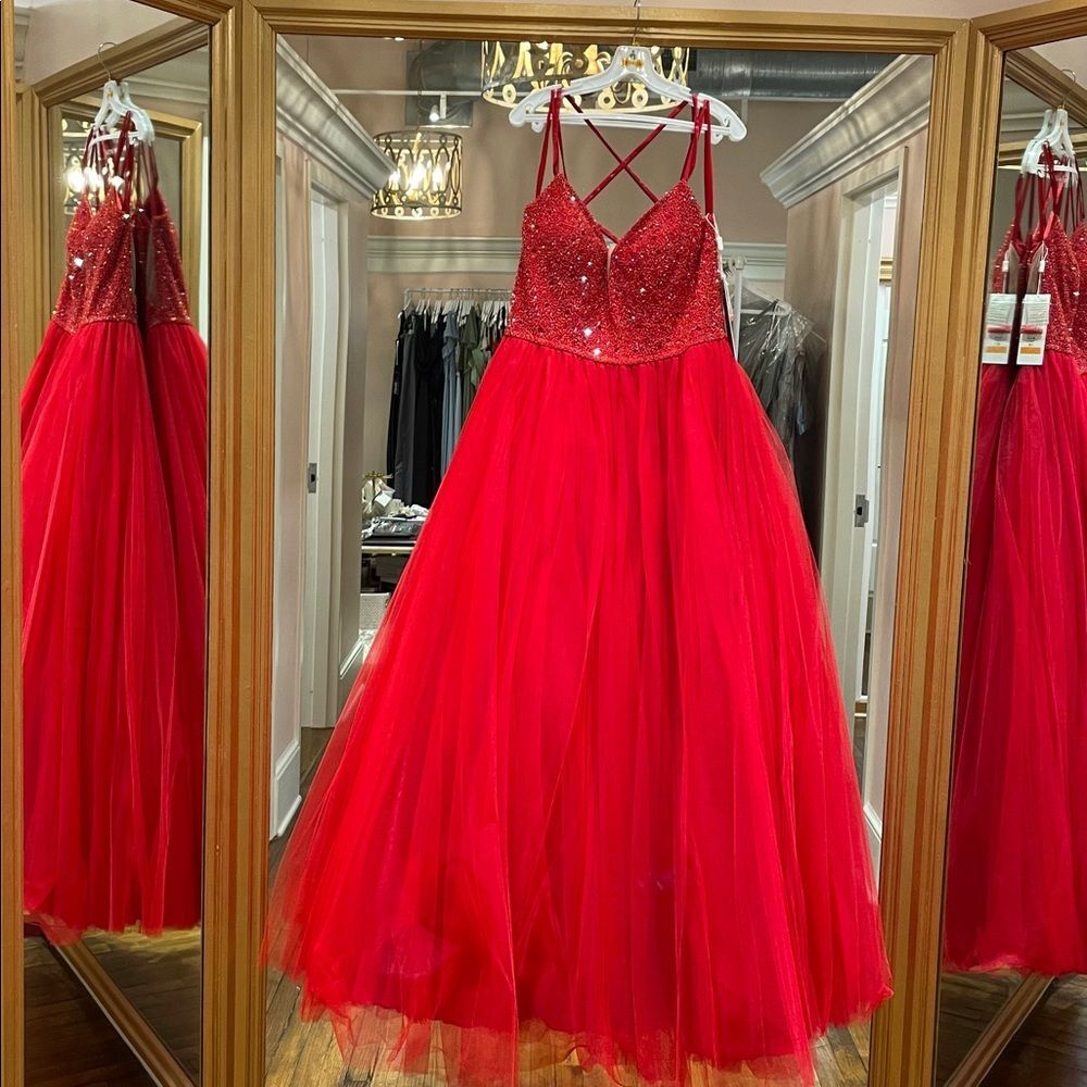 NEW Beaded Red Prom Dress Size 18 - Picture 4 of 9